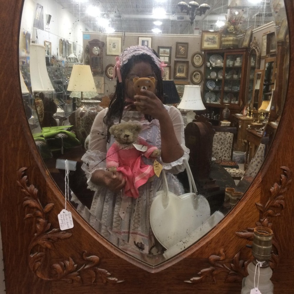 Meet your Posher, Posh